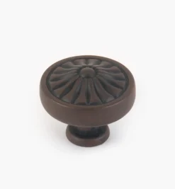 Lee Valley 1 1/4" Rustic-Iron Finish Knob
