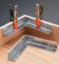 Lee Valley 90° Assembly Braces