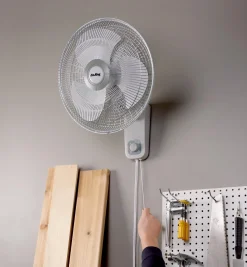 Lee Valley Air King Wall-Mount Fan