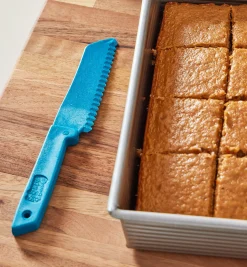 Lee Valley Bakeware Buddy Knife