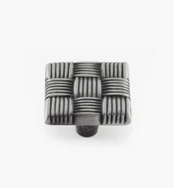 Lee Valley Belwith Hickory Square Knob