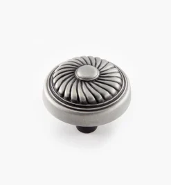 Lee Valley Belwith Hickory Swirl Knob