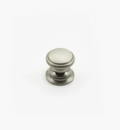 Lee Valley Bevelled Brass Round Knobs