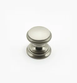 Lee Valley Bevelled Brass Round Knobs
