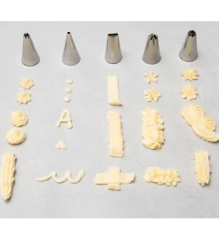 Lee Valley Cake Decorating Set