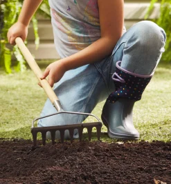 Lee Valley Children’s Flathead Rake