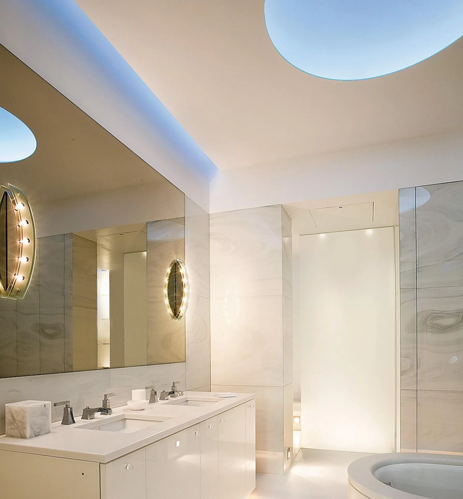 Lee Valley Color-Controlled (RGB) LED Tape Lighting Kits (12V)