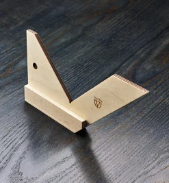 Lee Valley Crucible Bench Square