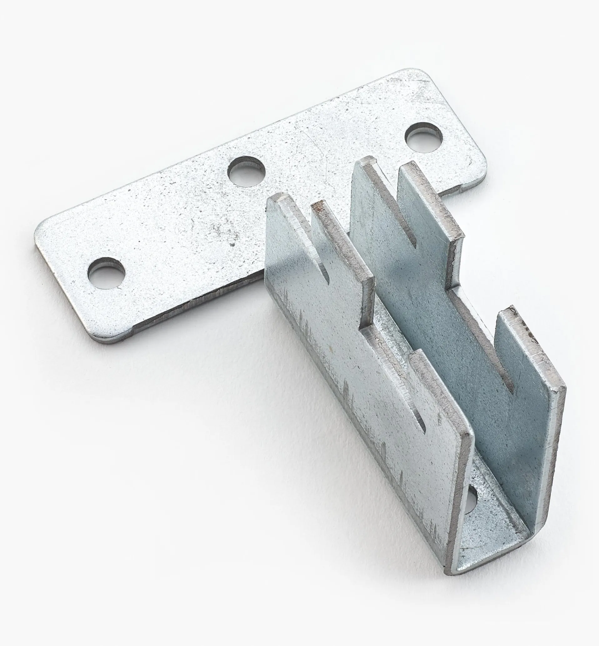 Lee Valley Fast-Mount Bracket For Galvanized Heavy-Duty Shelving System