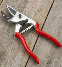 Lee Valley Felco #32 Pruner