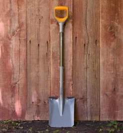 Lee Valley Fiskars Pro Transfer Shovel
