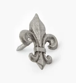 Lee Valley Fleur-de-Lis Clavos (Nails)