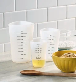 Lee Valley Flexible Silicone Measuring Cups