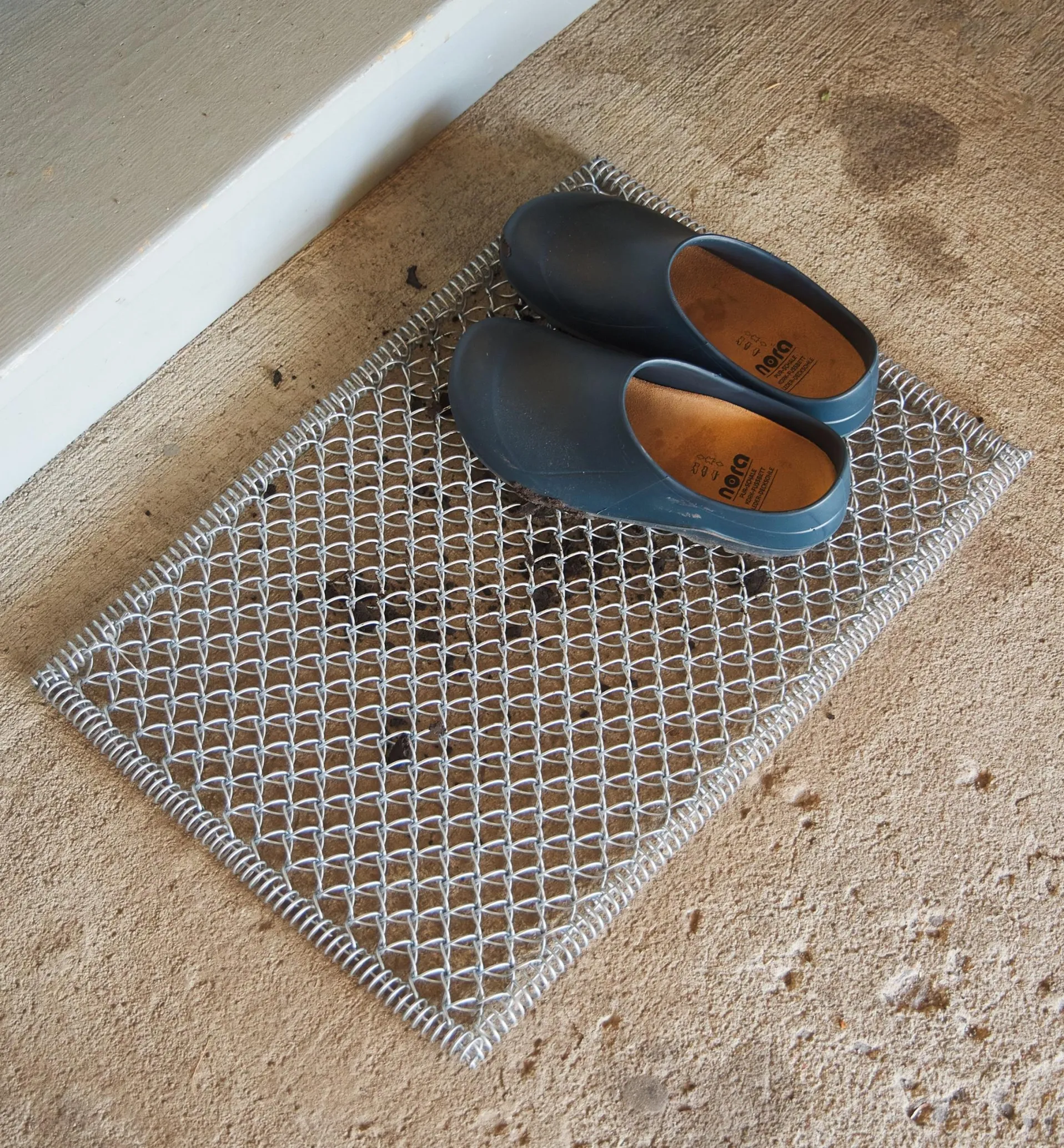 Lee Valley Galvanized Coil Steel Mat