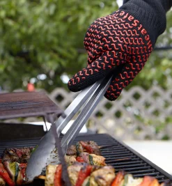 Lee Valley HeatSafe Barbecue Gloves