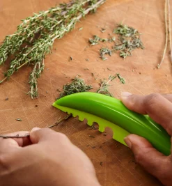 Lee Valley Herb Stripper