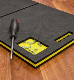 Lee Valley Kneeler With Compartment Cutouts