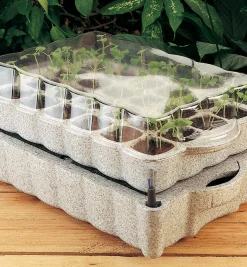Lee Valley Self-Watering Seed Starter