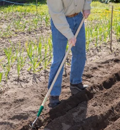 Lee Valley Trenching Hoe