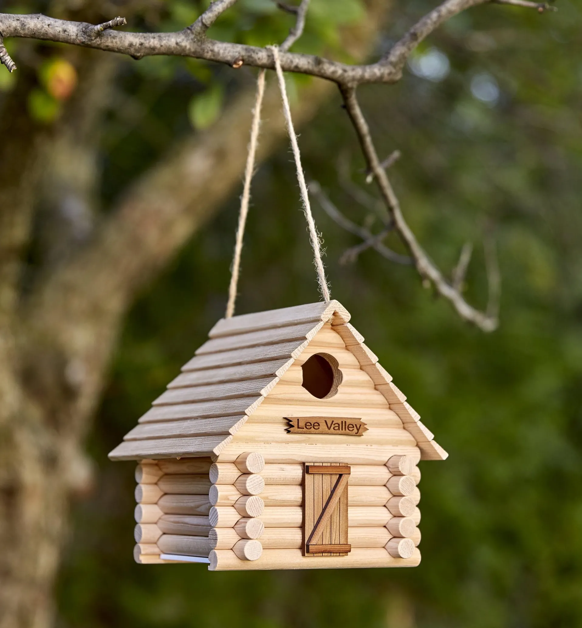 Lee Valley Log Cabin Birdhouse Kit