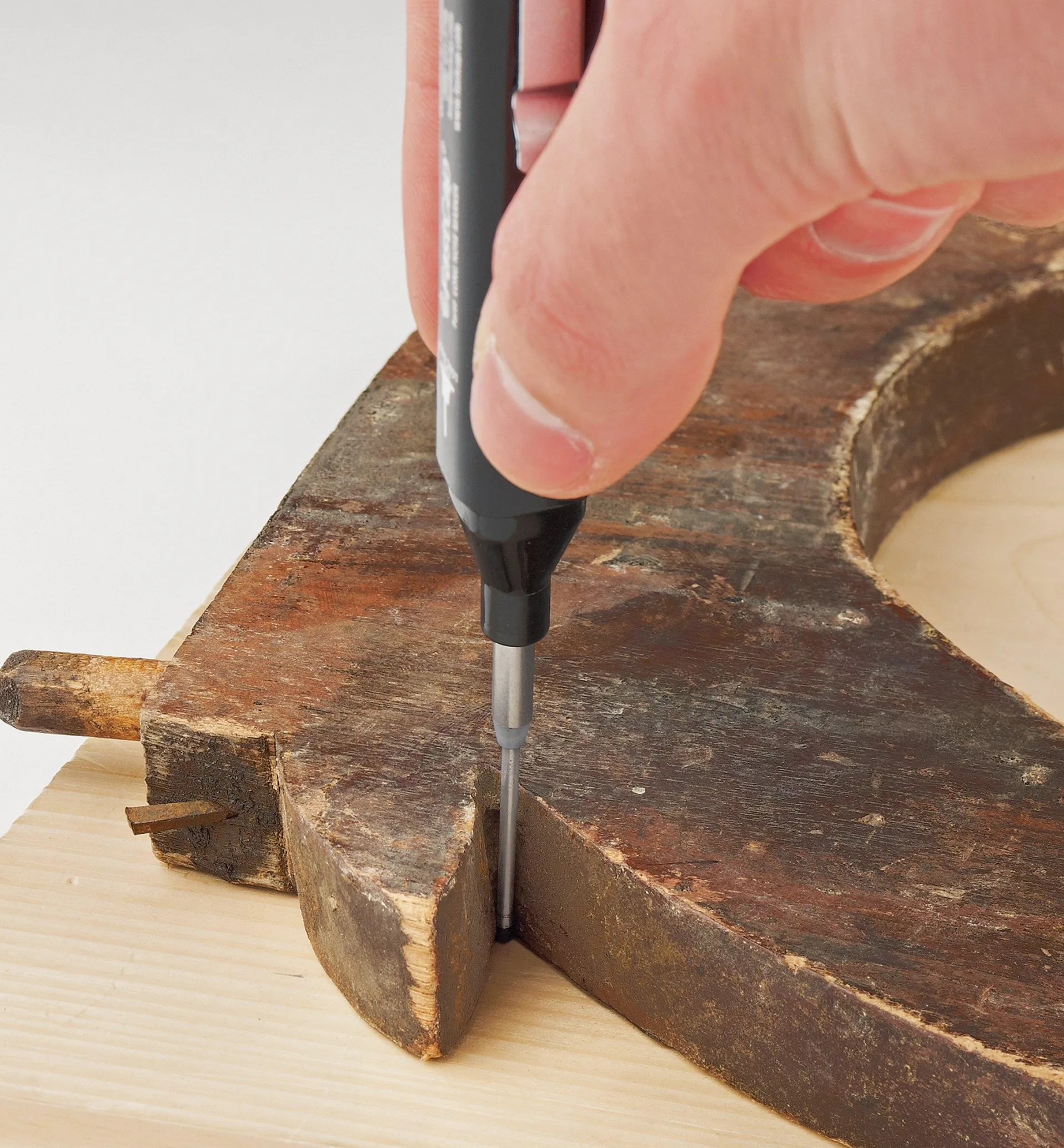 Lee Valley Long-Nosed Marker