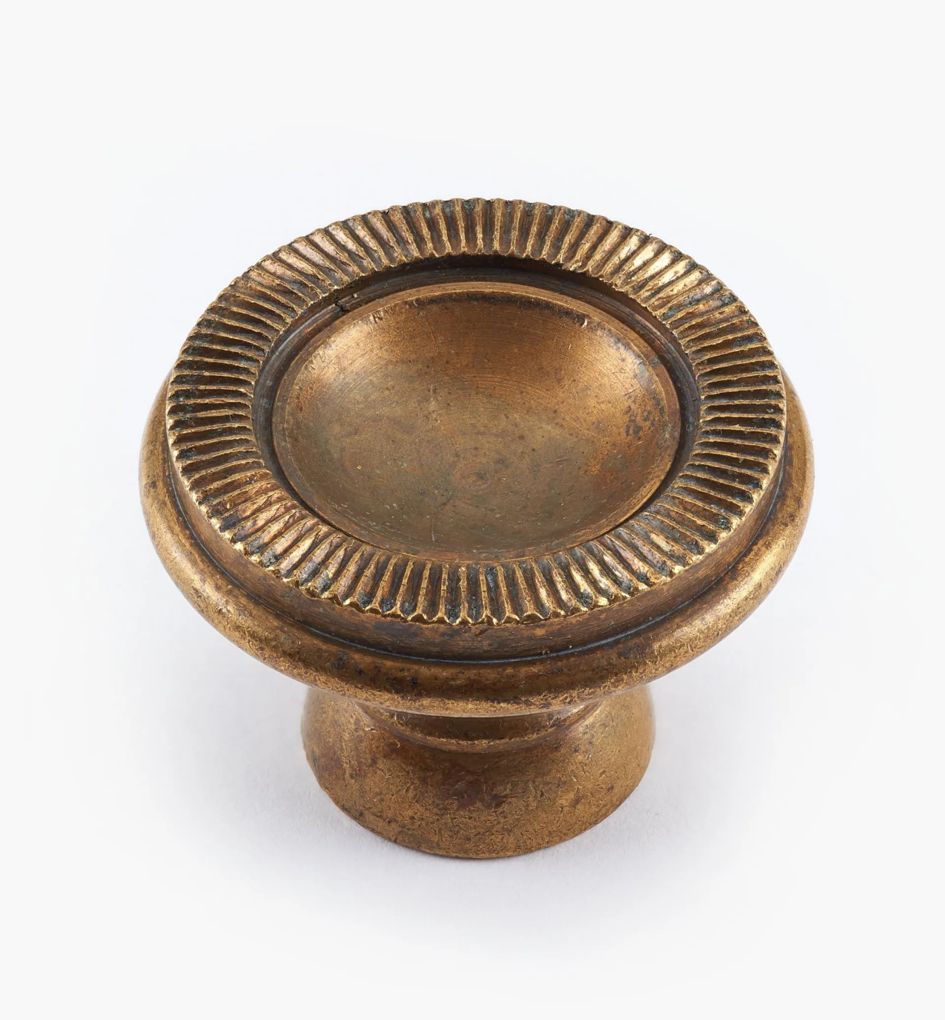 Lee Valley Louis XVI Ribbon Knobs