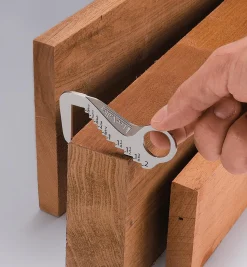 Lee Valley Lumber Thickness Gauge