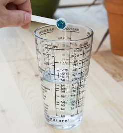 Lee Valley Measuring Glass