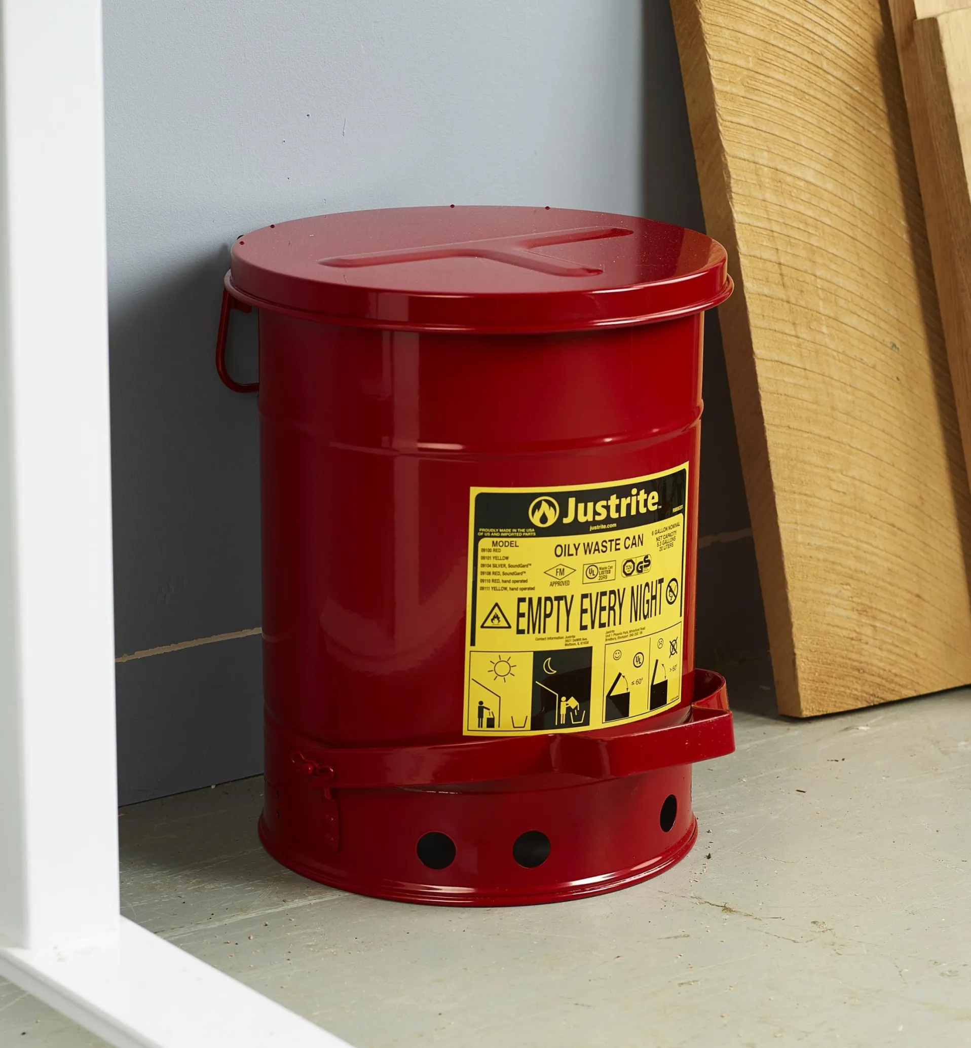 Lee Valley Metal Can For Flammable Waste