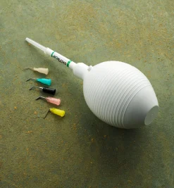 Lee Valley Mini Wand Seeder