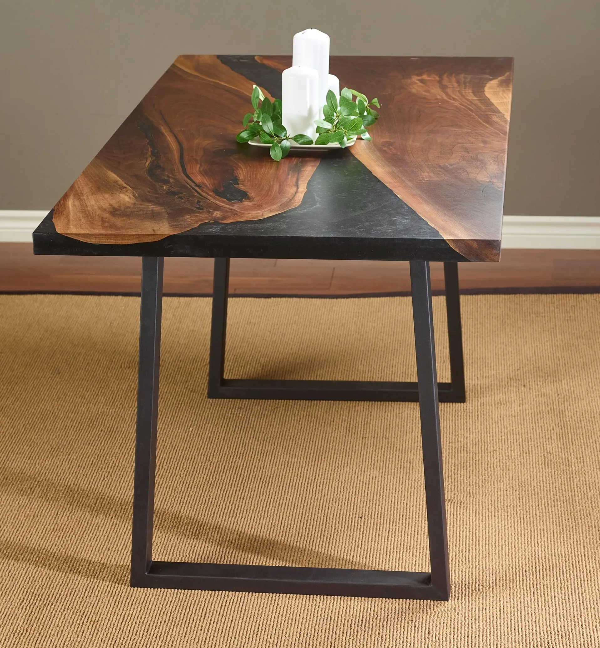 Lee Valley 710mm Steel Trapezoid Table Leg