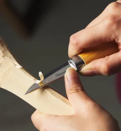 Lee Valley Mora Carbon-Steel Slöjd Knives