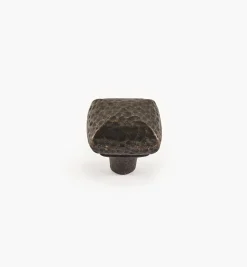 Lee Valley Mountain Lodge Pyramid Knob