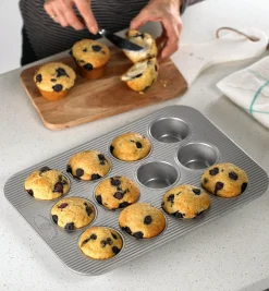 Lee Valley Muffin Pan