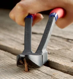 Lee Valley Nail Hunter