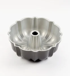 Lee Valley Original Bundt Pan
