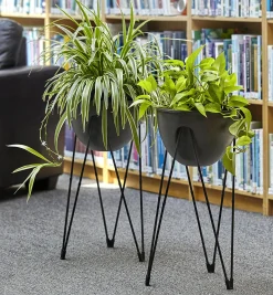Lee Valley Pair Of Self-Watering Tripod Planters