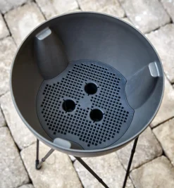 Lee Valley Pair Of Self-Watering Tripod Planters