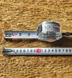 Lee Valley Pair Of Washable Tape Measures