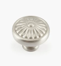 Lee Valley Petalled Knob