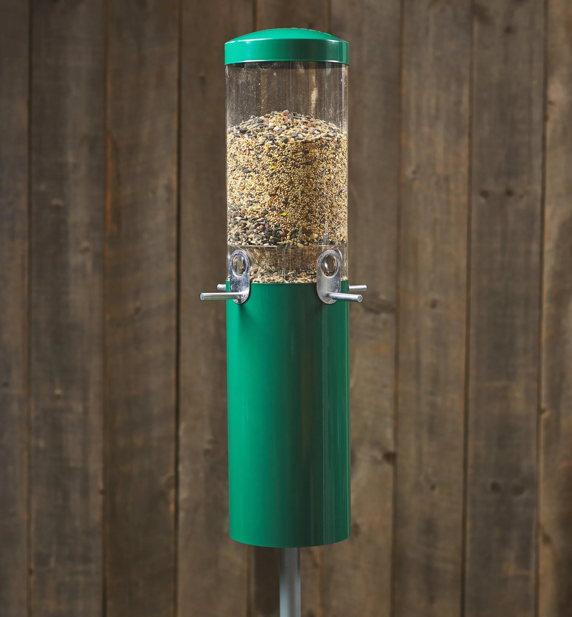 Lee Valley Pole-Mounted Squirrel-Proof Bird Feeder