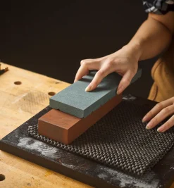 Lee Valley Pride Abrasive Truing Stone For Water Stones