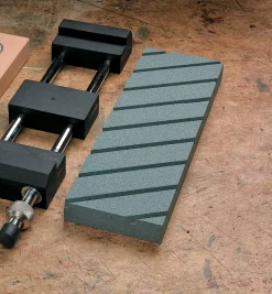 Lee Valley Pride Abrasive Truing Stone For Water Stones