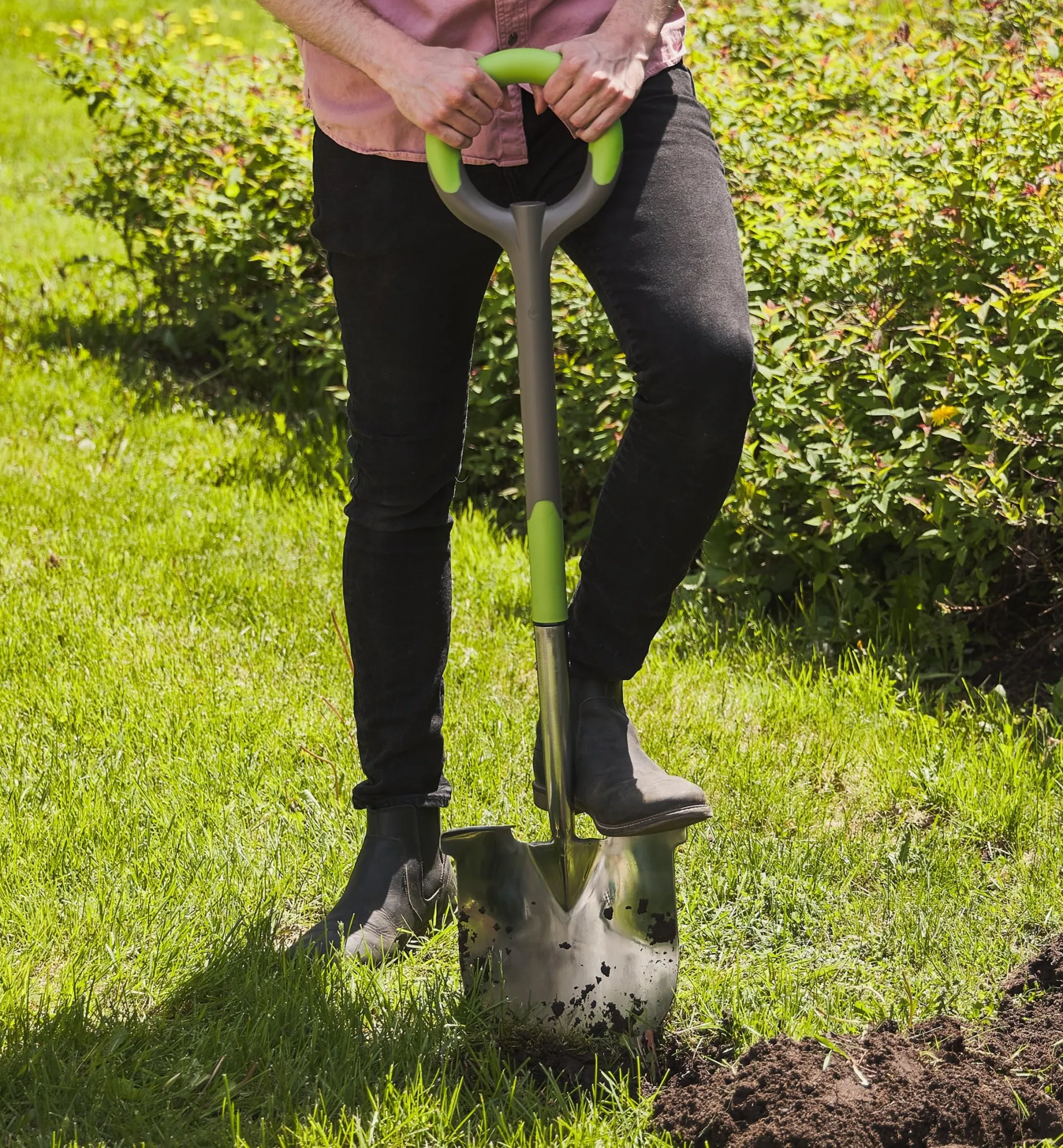 Lee Valley Radius Ergonomic Stainless-Steel Shovel