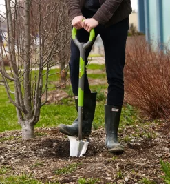 Lee Valley Radius Ergonomic Transplant Spade