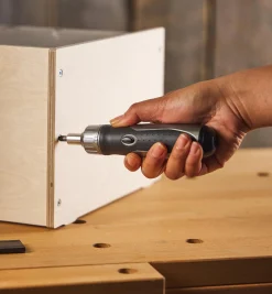 Lee Valley Ratcheting Screwdrivers