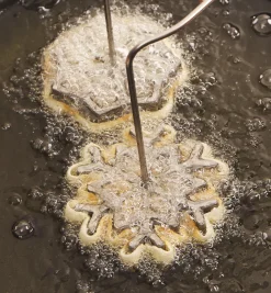 Lee Valley Rosette & Timbale Maker