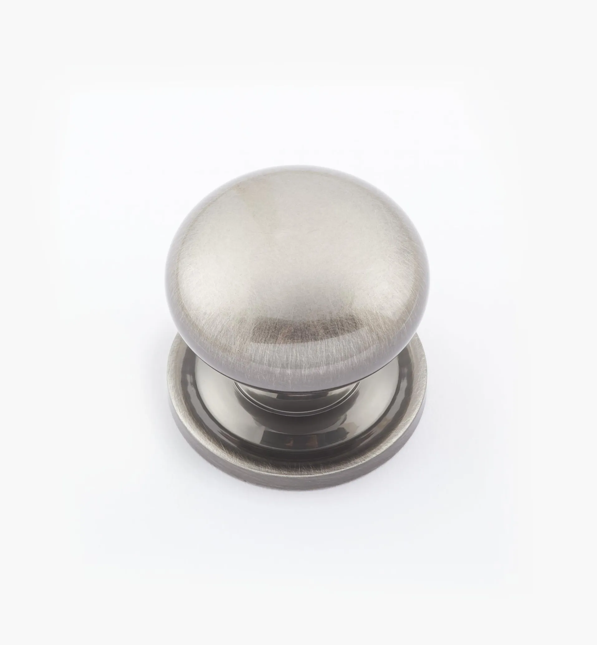 Lee Valley Round Brass Plain Knobs