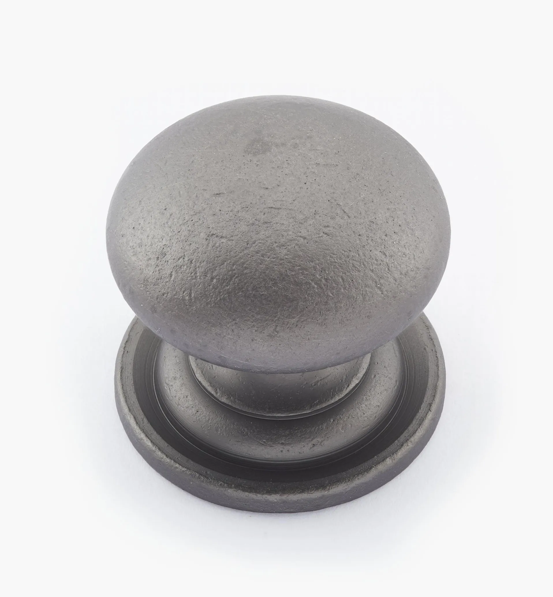 Lee Valley Round Brass Plain Knobs