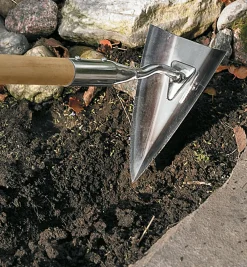 Lee Valley San-Kaku Hoes